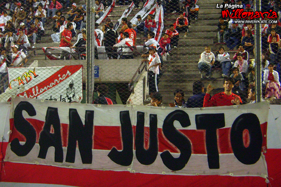 River vs Independiente (Beneficio - Salta 2009) 12